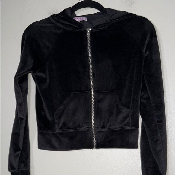 Crave Fame Black Velvet Bomber Jacket - Picture 5 of 10